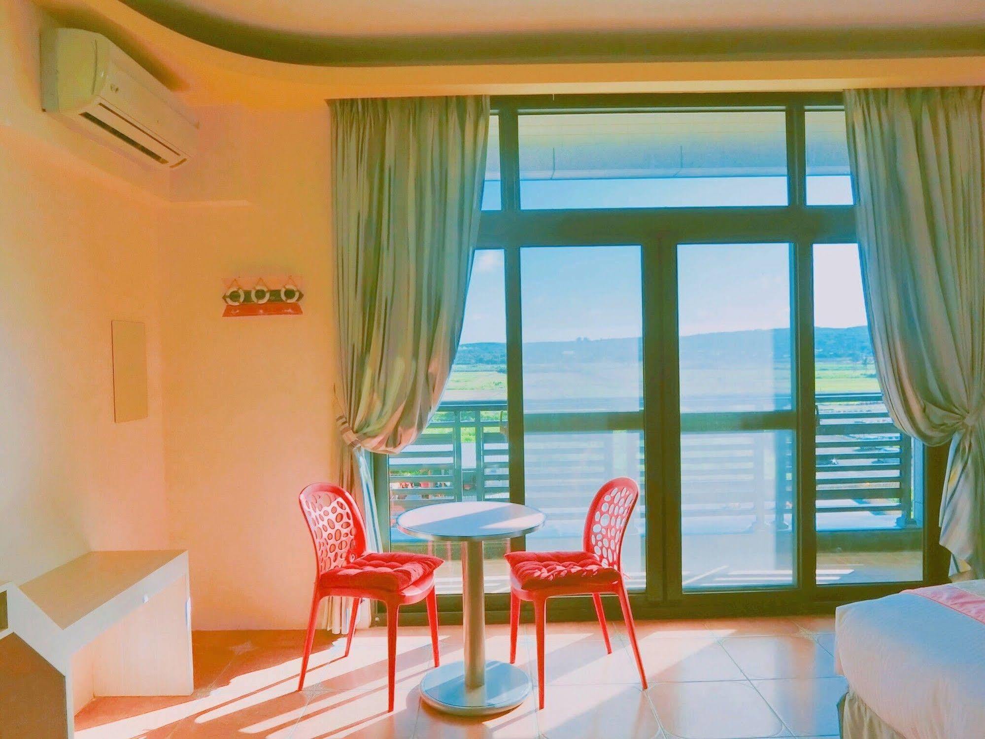 Kenting Aqual Inn Hengchun Exterior photo